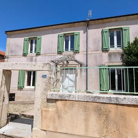 Accueillant 10 Pers Avec Terrasse, Proche Nature, Ideal Pour Famille Et Pmr A - Fr-1-585-12 בית נופש *