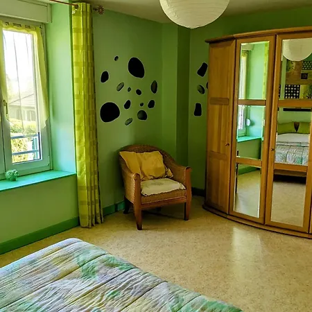 Accueillant 10 Pers Avec Terrasse, Proche Nature, Ideal Pour Famille Et Pmr A - Fr-1-585-12 * Mecrin